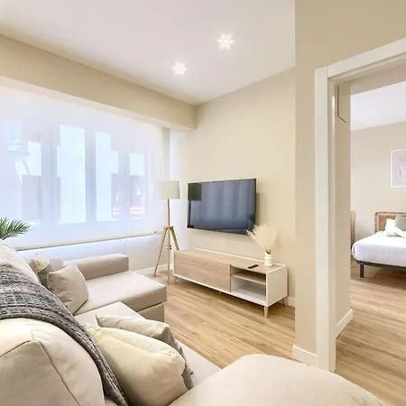 Familiar A Estrenar En Parking Gratis Y Wifi Gratis * 巴拉卡