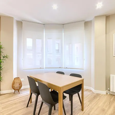 Appartement Familiar A Estrenar En Parking Gratis Y Wifi Gratis