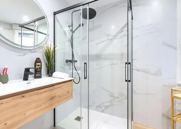 Familiar A Estrenar En Parking Gratis Y Wifi Gratis